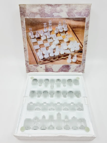 Jeu d'échecs en verre