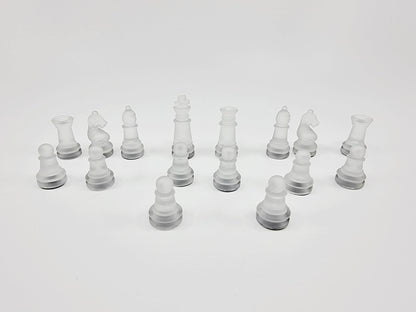 Jeu d'échecs en verre