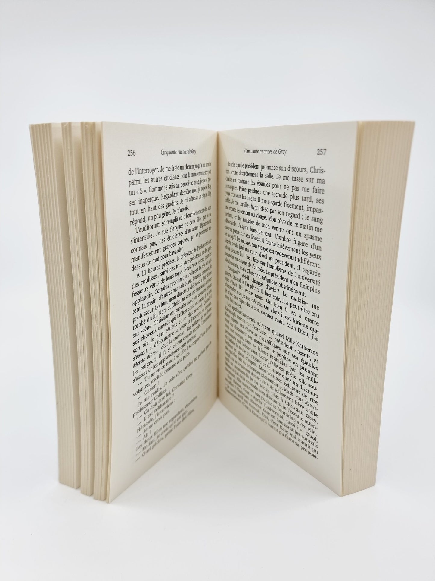 Livre - Cinquante nuances de Grey (tome 1)