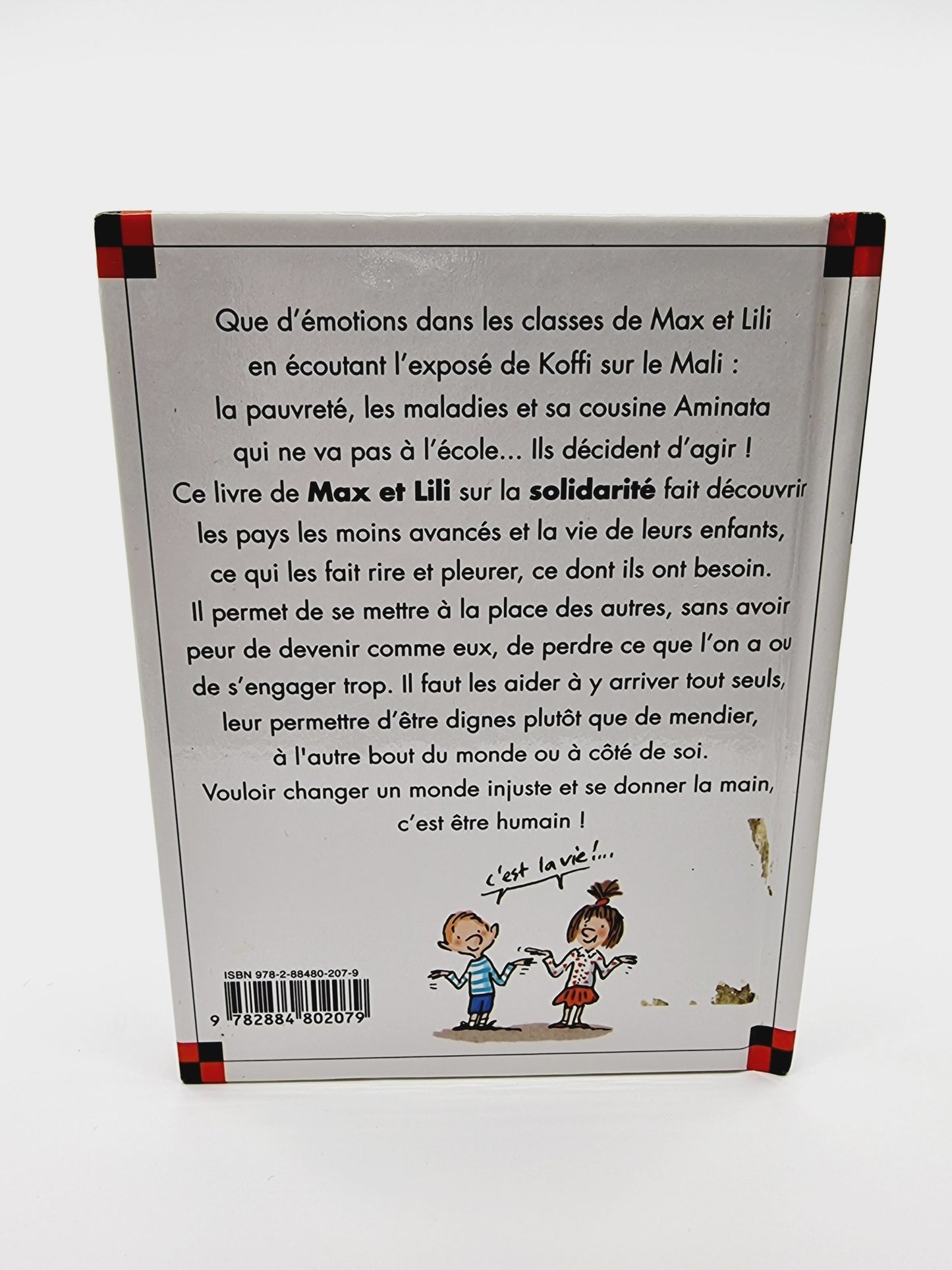 Livre - Max et Lili aident les enfants du monde n°74