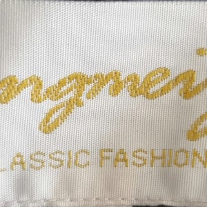 Manteau matelassé à capuche (SIZE : S)