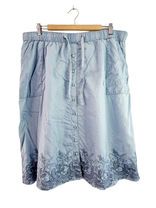 Jupe avec broderie sur le bas (SIZE : L)
