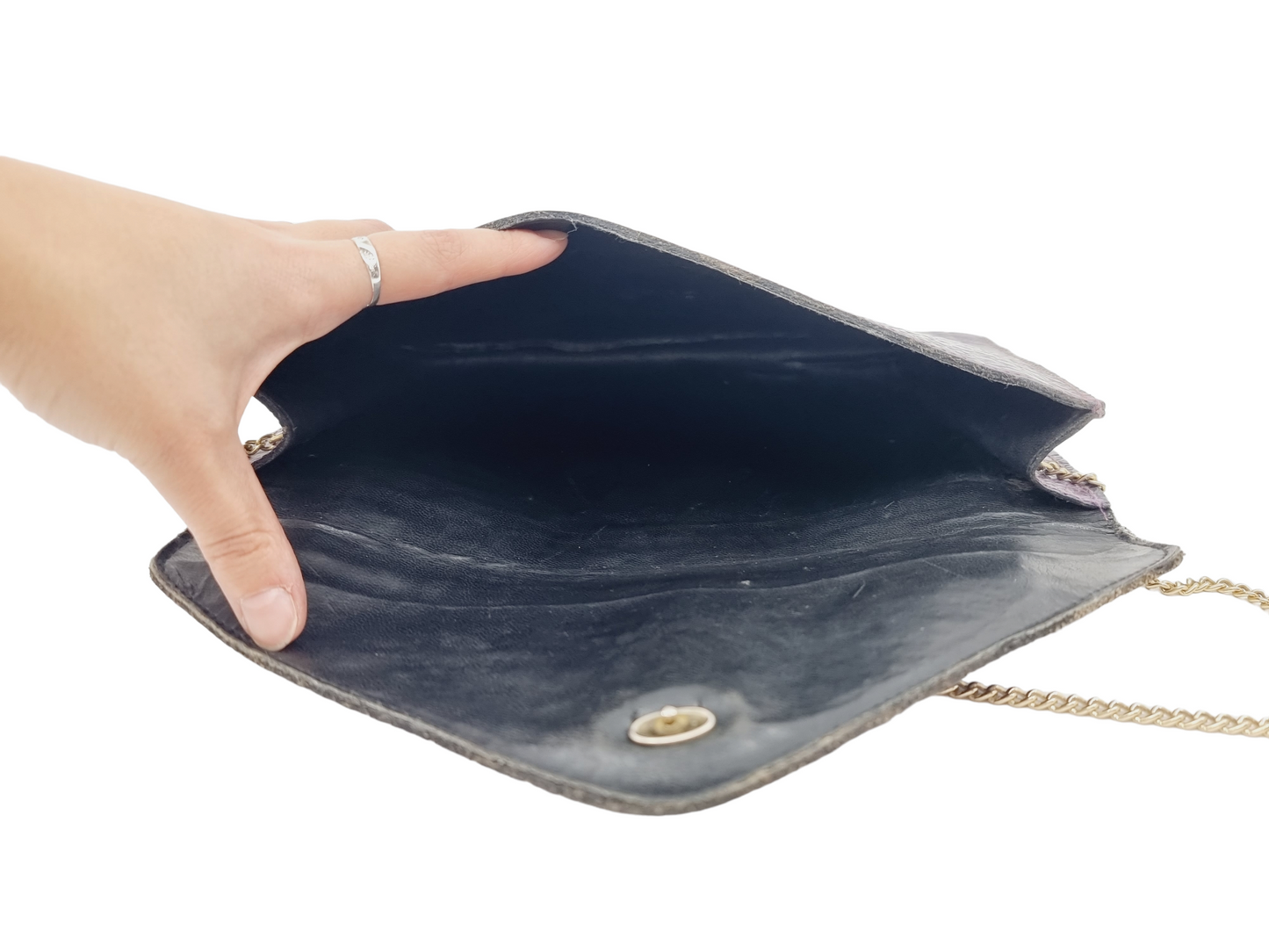 Pochette violette imitation croco