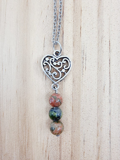 Collier coeur à fioriture - Unakite