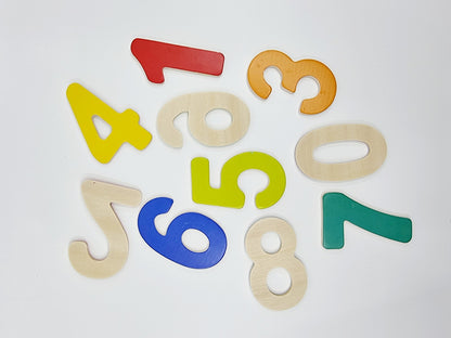 Puzzle des chiffres en bois