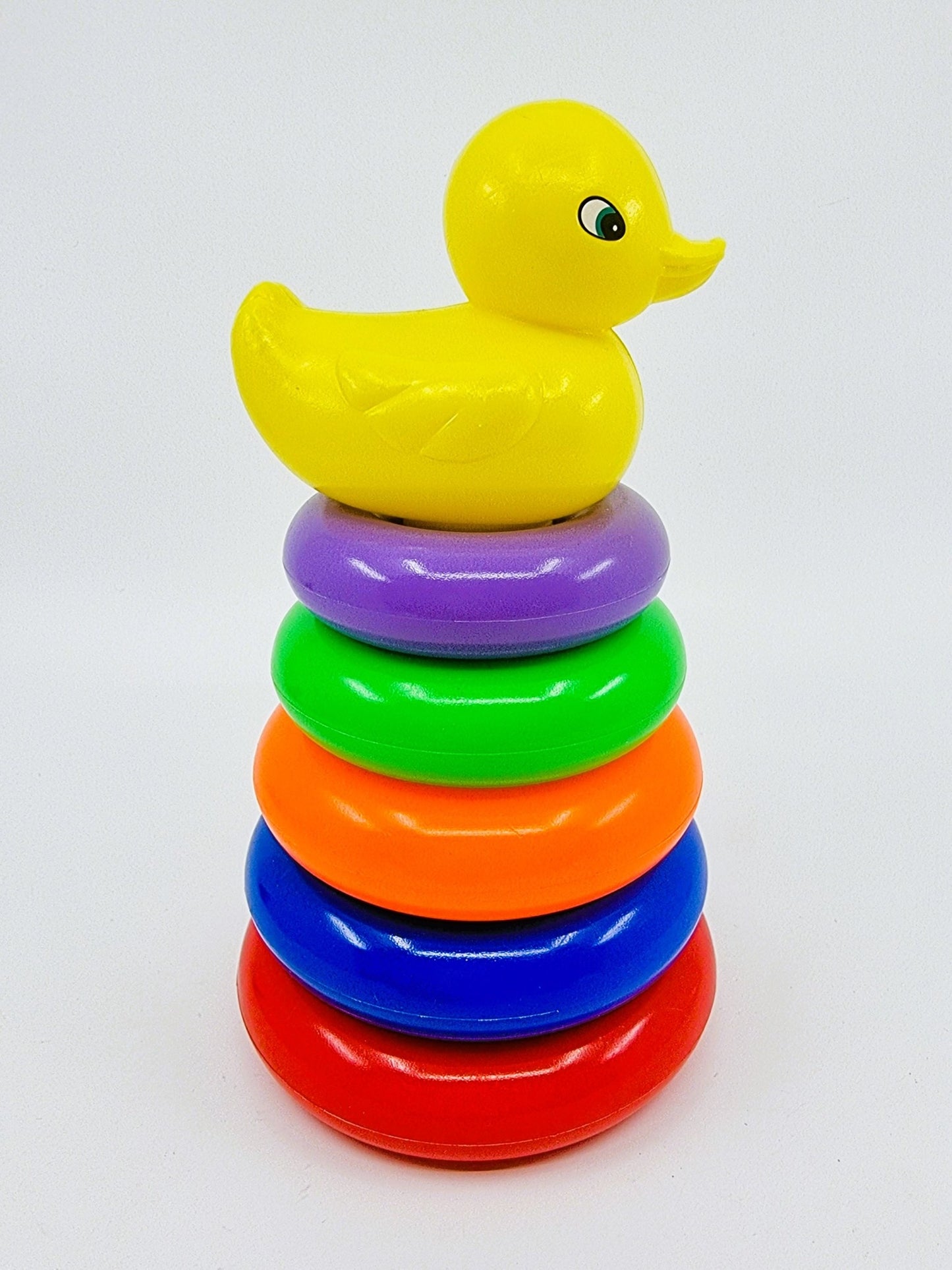 Pyramide canard avec anneaux empilables