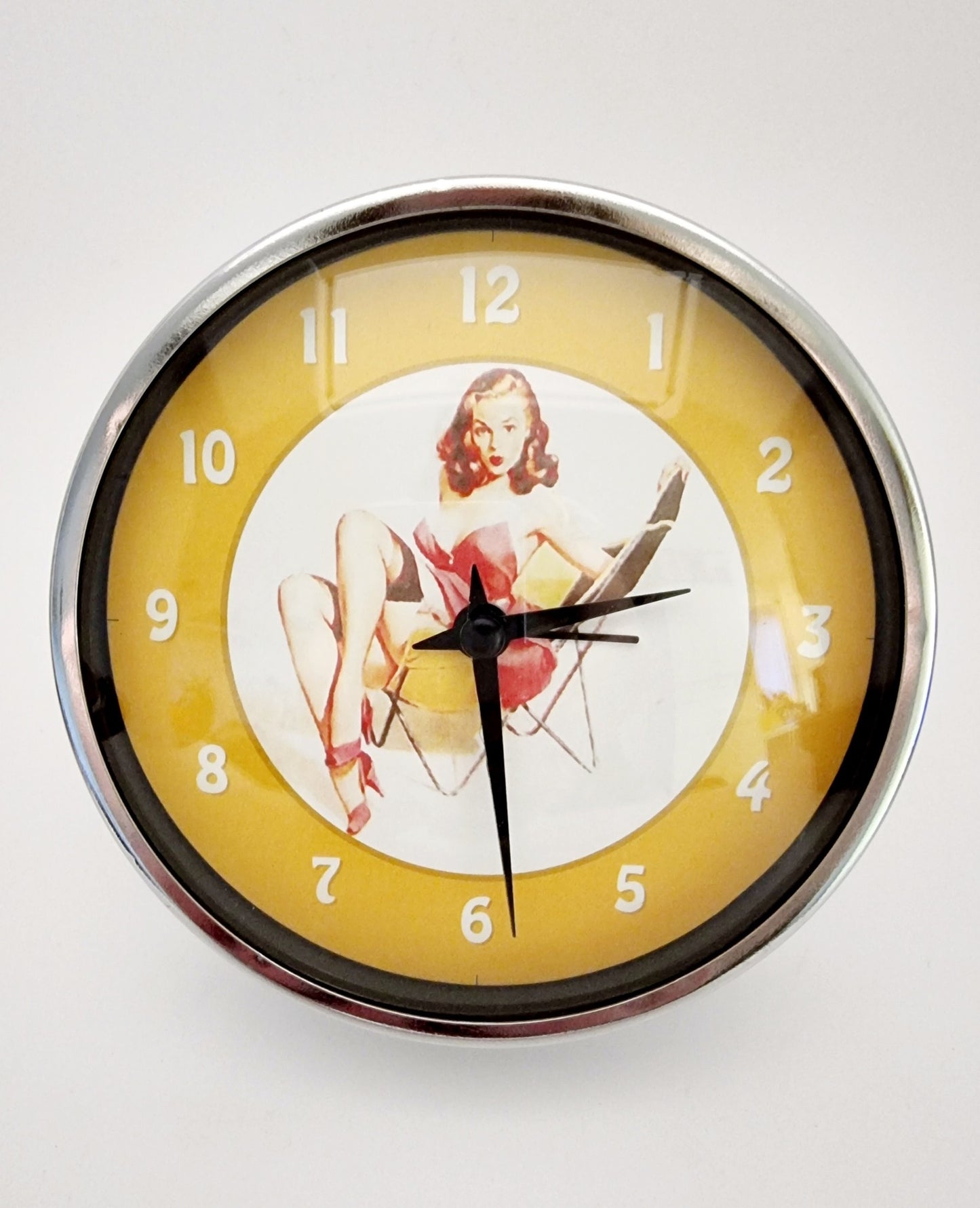 Horloge  rétro - modèle orange