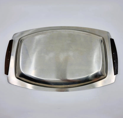 Récipient en inox avec anses en bois