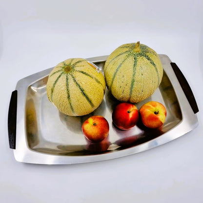 Récipient en inox avec anses en bois