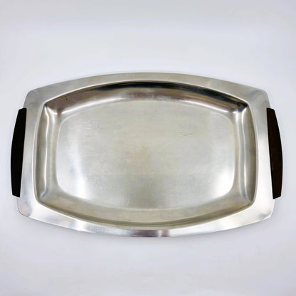 Récipient en inox avec anses en bois