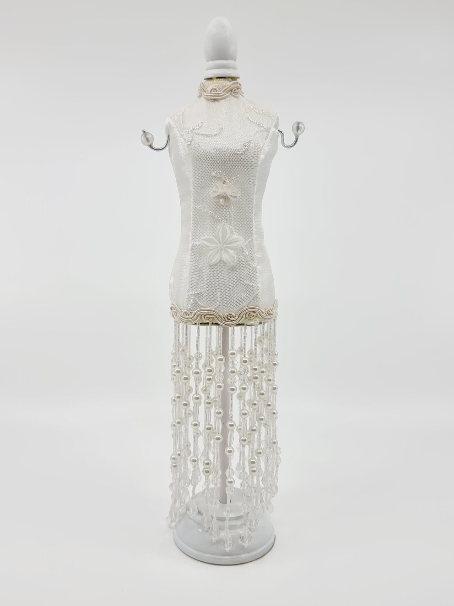 Support à bijoux - robe charleston blanche