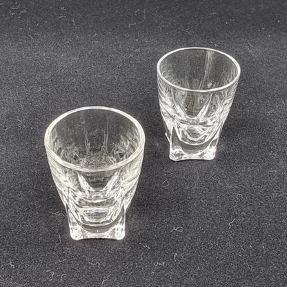 Verre à liqueur à base carrée (2 pièces)
