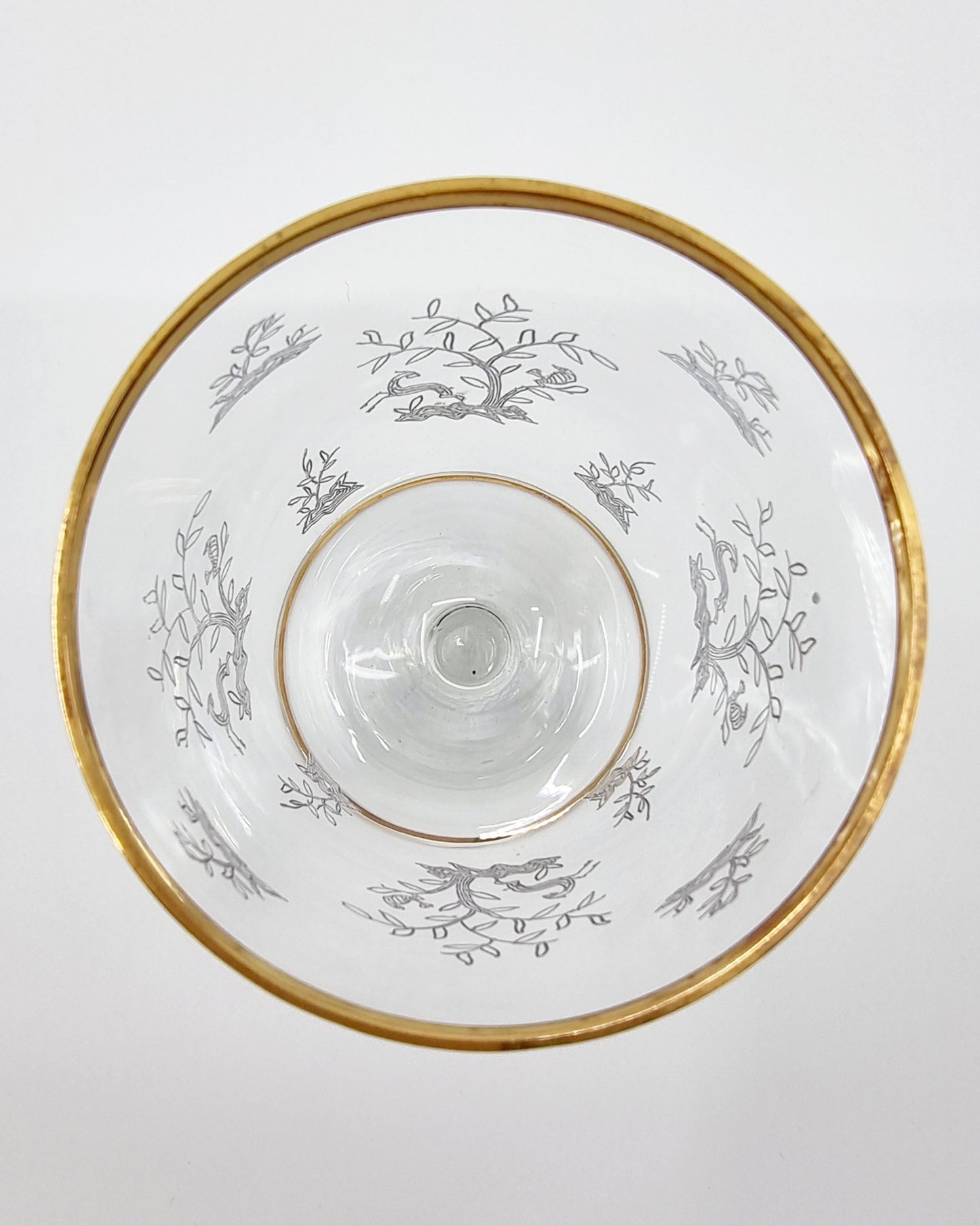 Verre à pied à motif et dorure (12 pièces)