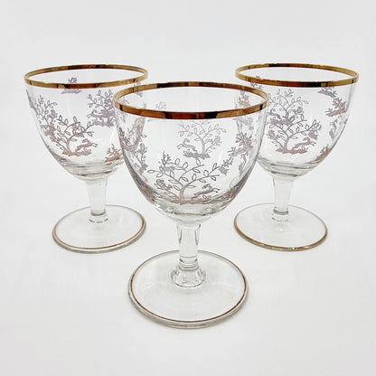 Verre à pied à motif et dorure (12 pièces)