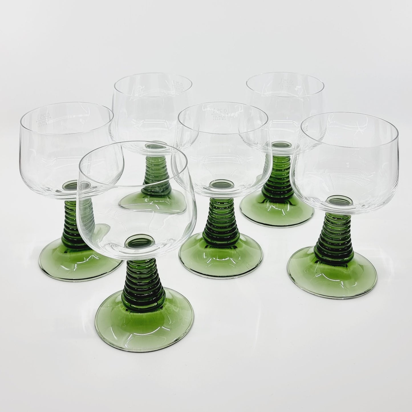 Verre à vin pied vert (6 pièces)